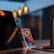 Support magnétique de recharge sans fil